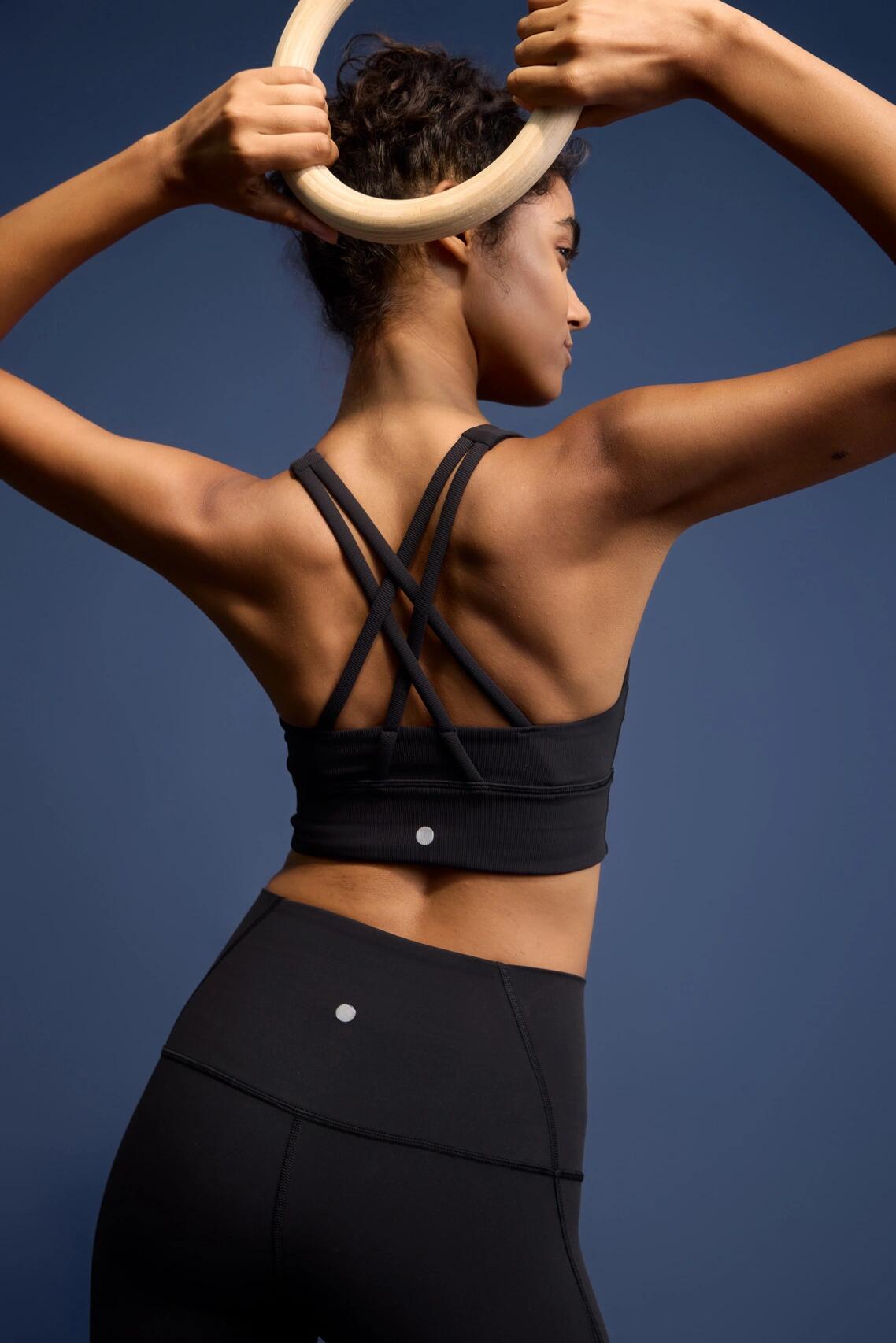 [AI 设计] high-stretchyoga-set - 2024新款发布